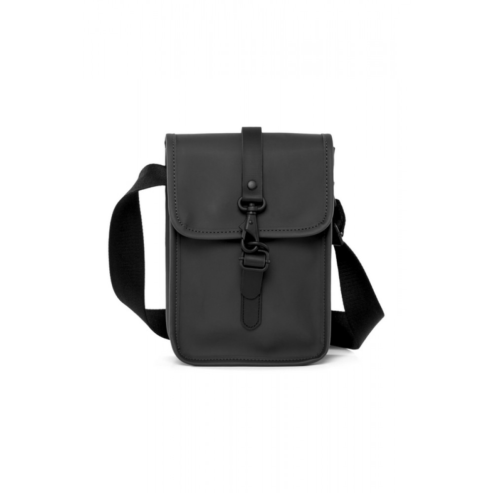 RainsFlightBagBlack-01
